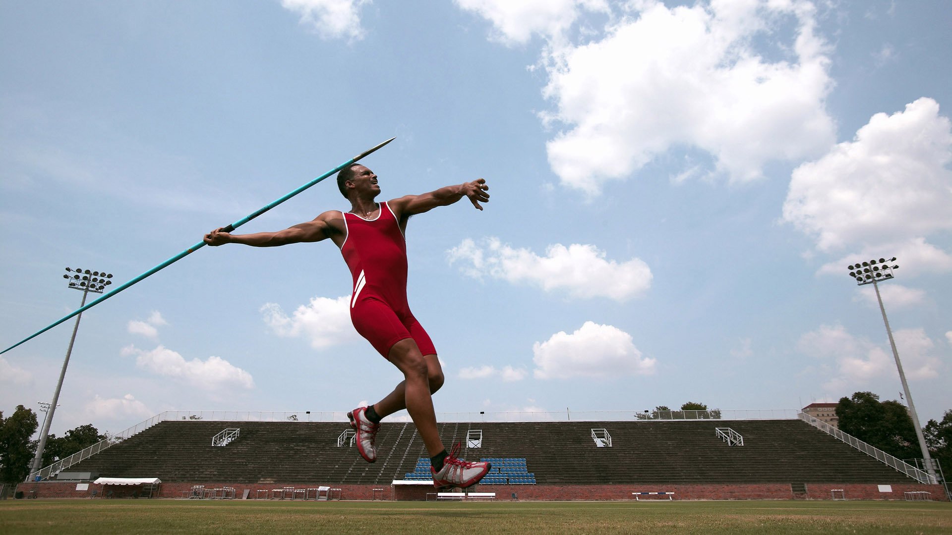 _运动员的私密时刻：休闲、娱乐、交流全揭露_，女运动员隐私镜头